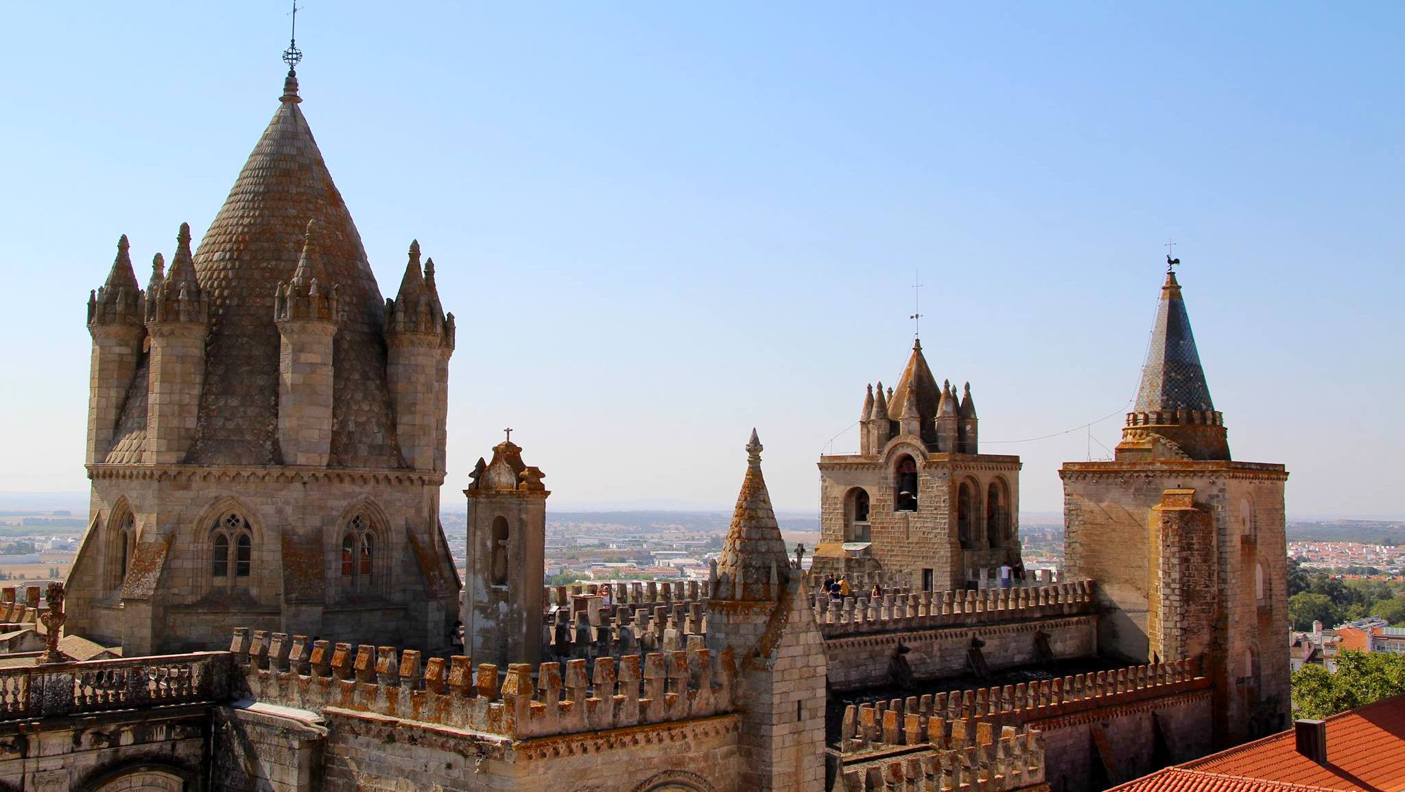 Instrumental polyphony by Diogo Dias Melgaz