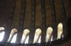 Provide visualization of window formation in throne room