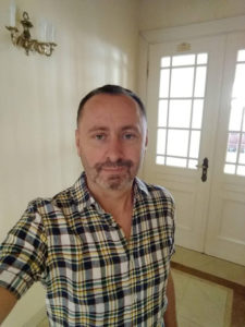 OLEG WERETELNIK / INSTITUT DE DIPLOMATIE PUBLIQUE